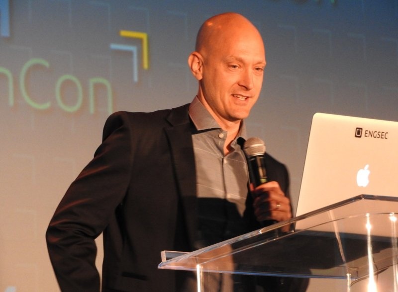 Nhung hacker mu trang lung danh thien ha anh 4