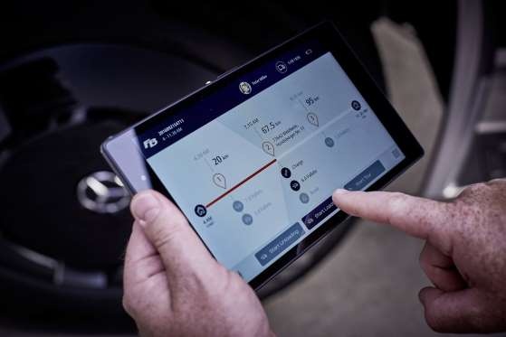 Mercedes che tao xe tai dien canh tranh Tesla anh 10