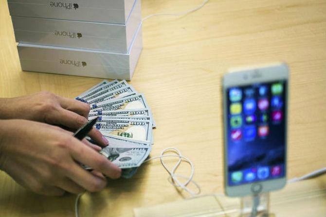 Venezuela: Hon 2,2 ty dong moi mua duoc iPhone hinh anh