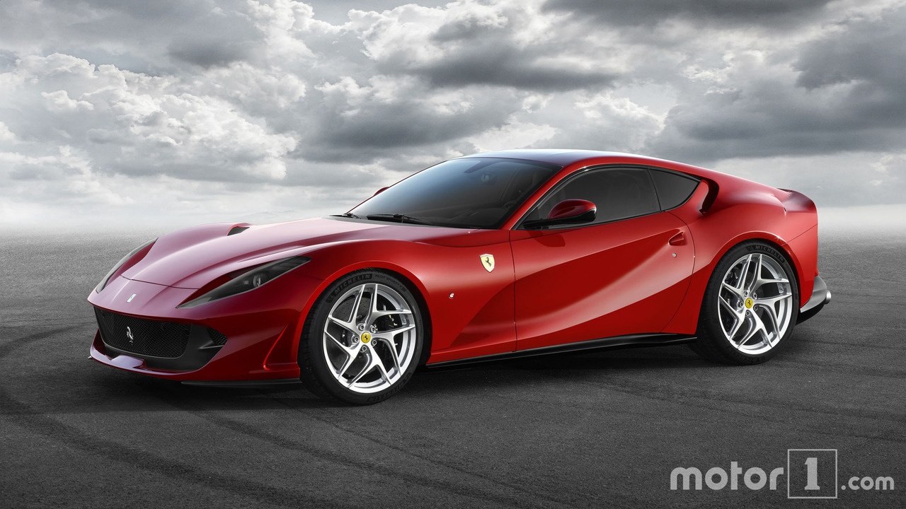 Ferrari 812 Superfast anh 8