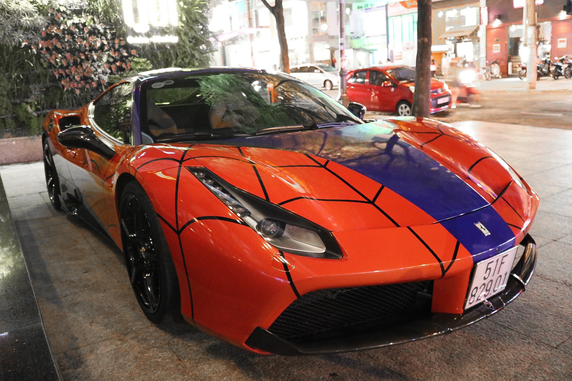 Ferrari 488 GTB người nhện ảnh 1 Ferrari 488 GTB nguoi nhen anh 1