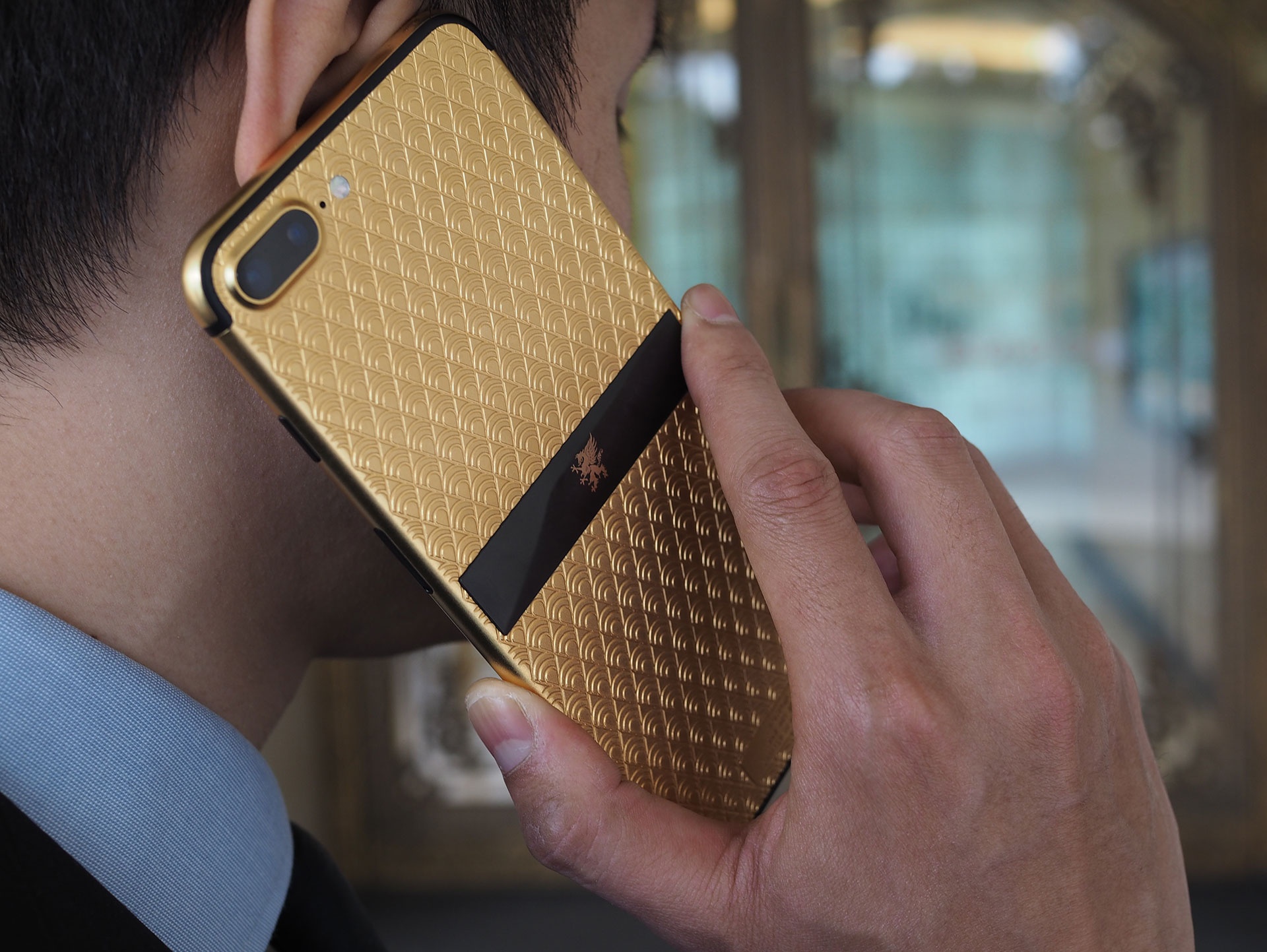 Bo suu tap dien thoai sieu sang tu iPhone 7 cua Mobiado hinh anh