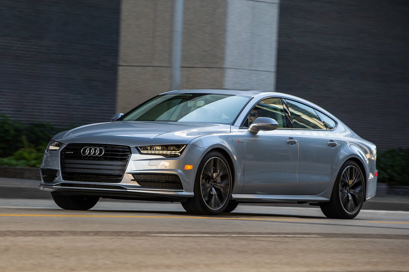 Nhung mau xe sang tot nhat nam 2017 anh 3