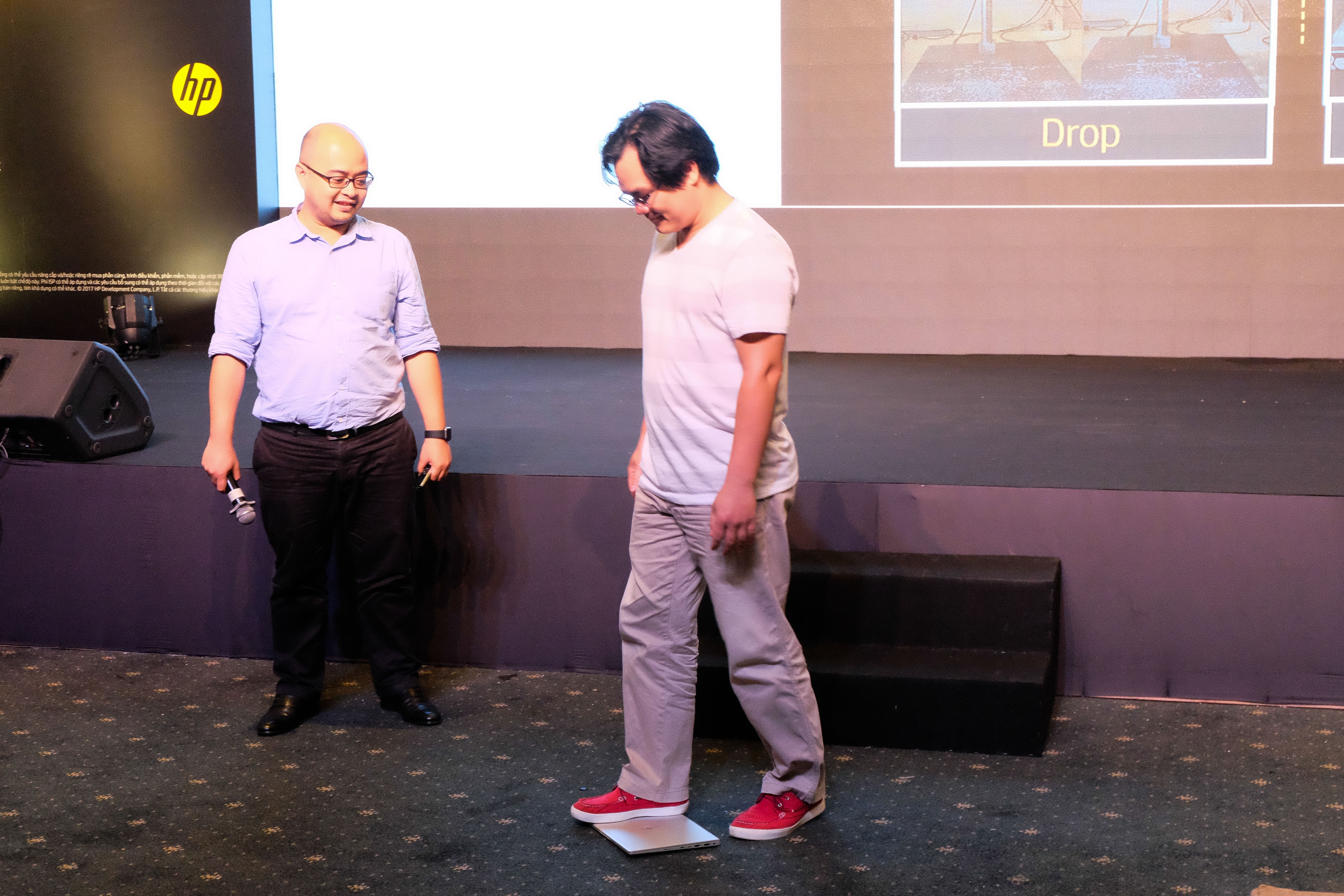 HP Spectre x360 anh 11