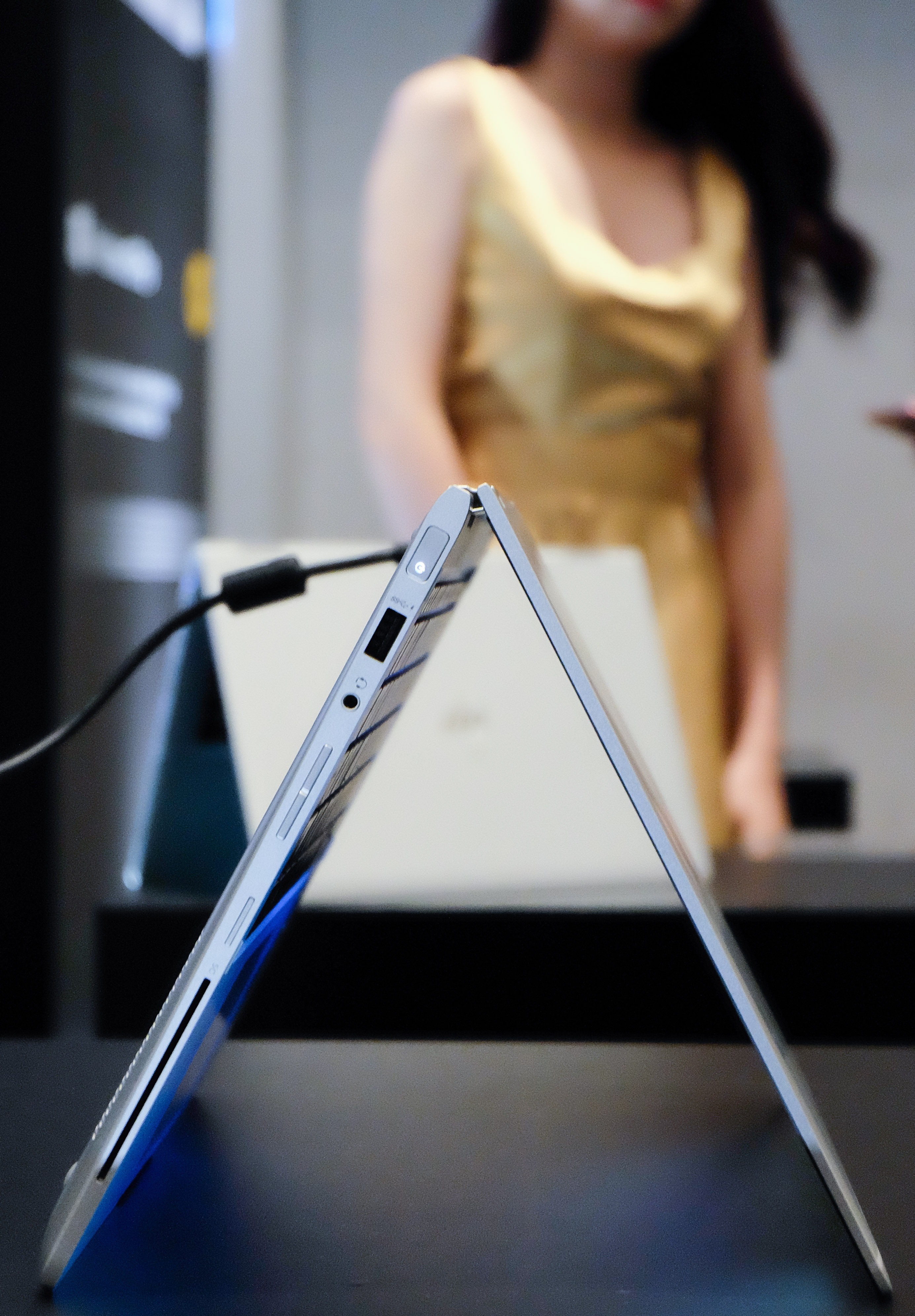 HP Spectre x360 anh 13