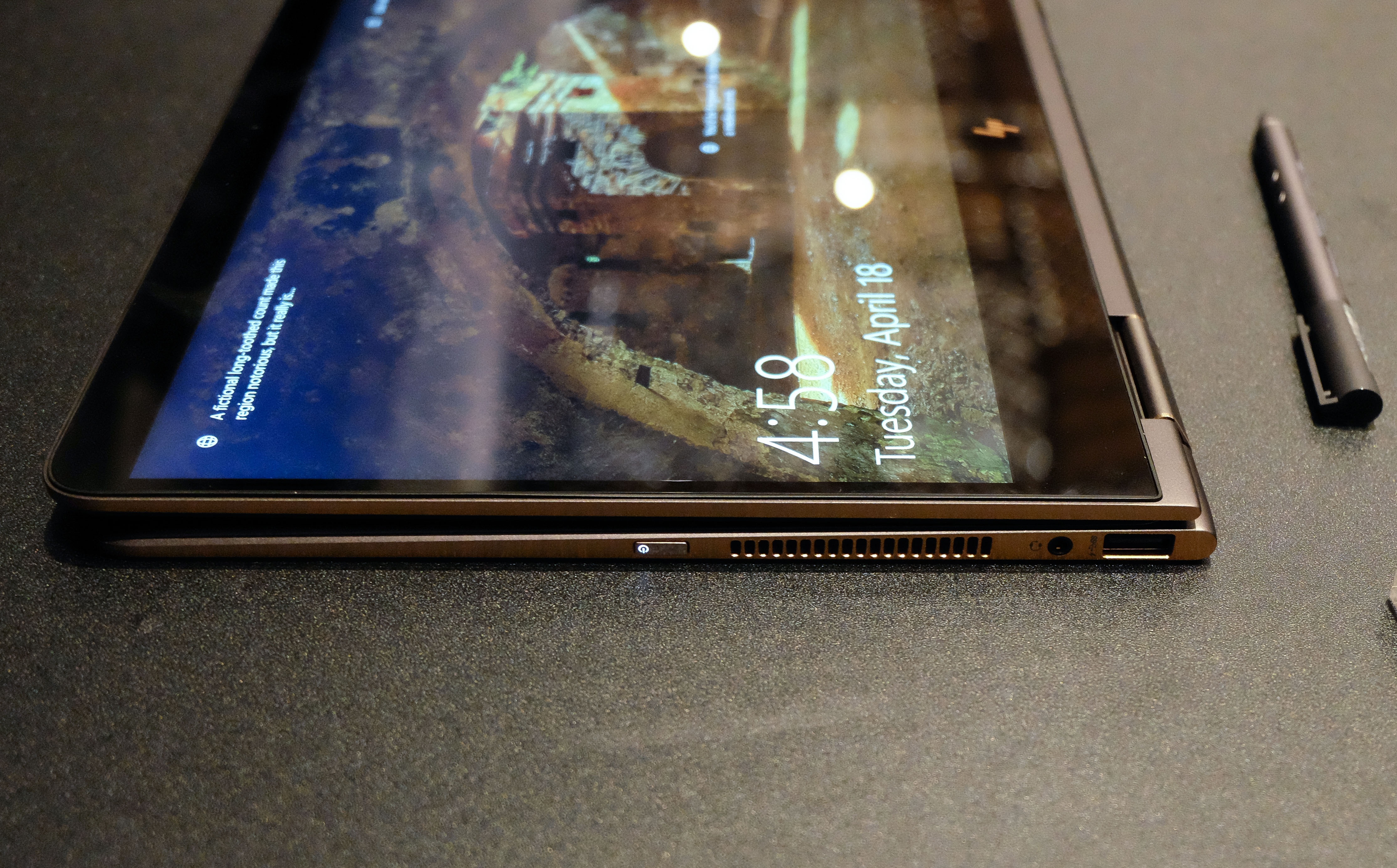 HP Spectre x360 anh 9