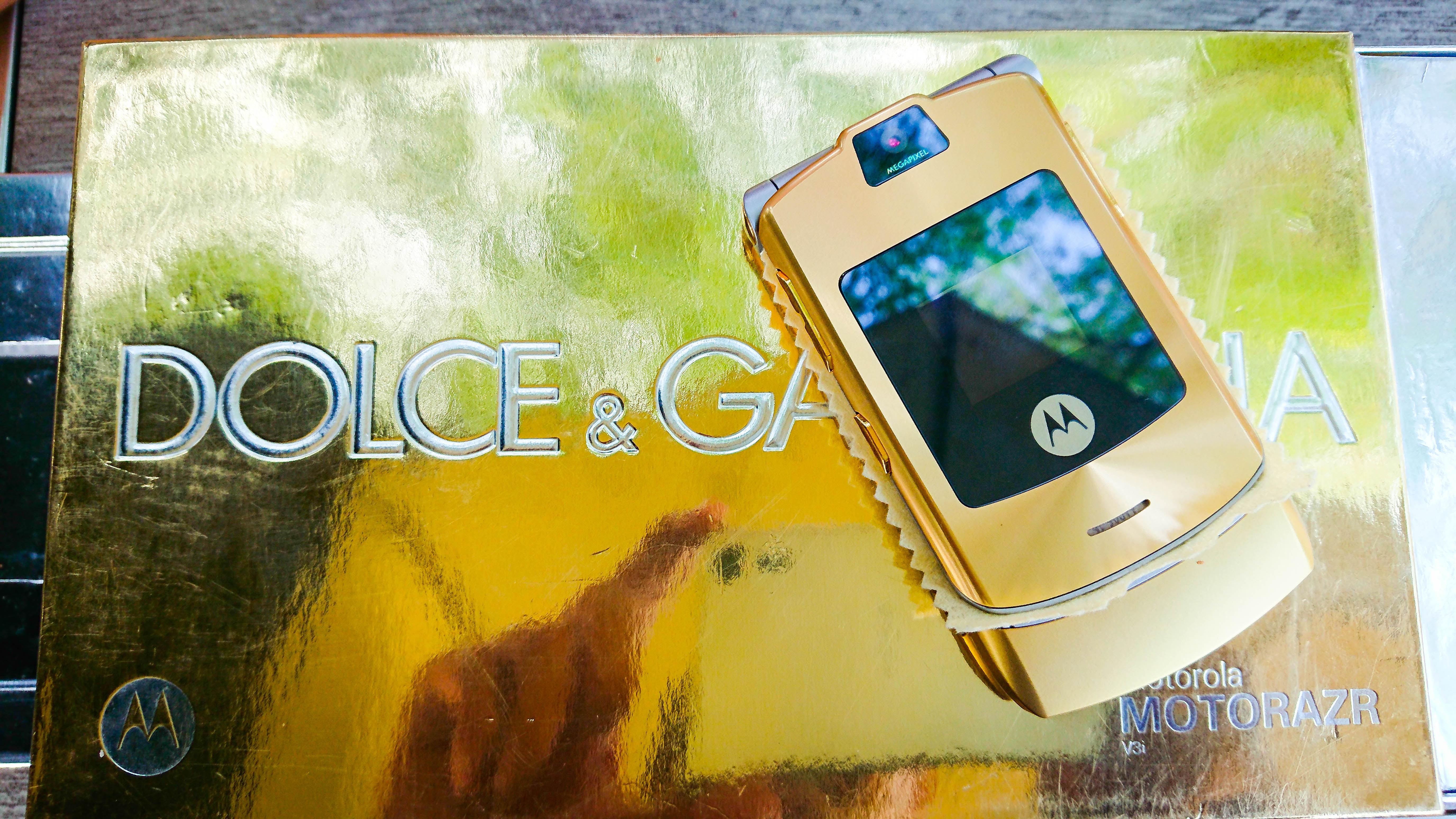 Motorola V3i anh 2