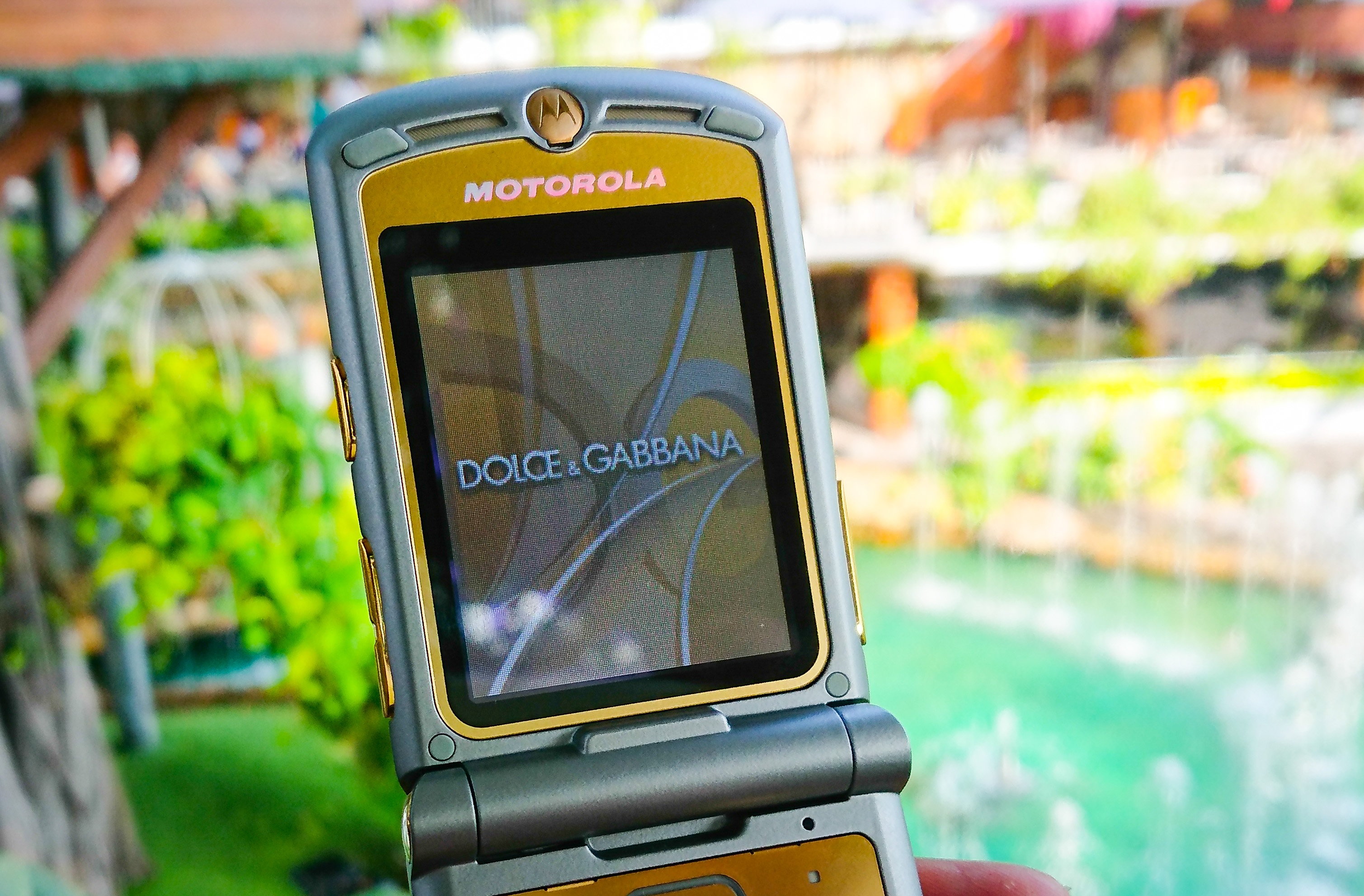 Motorola V3i anh 8