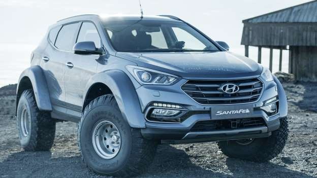 Xe Hyundai dau tien chinh phuc Nam Cuc hinh anh