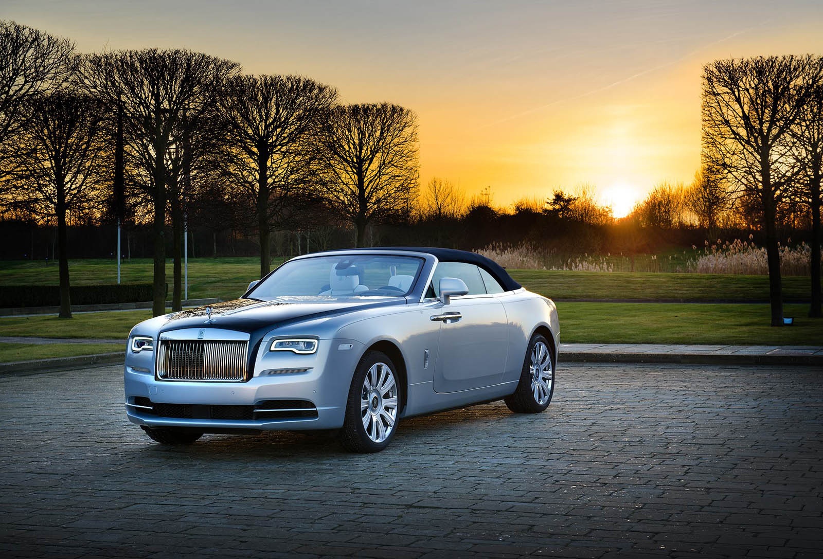 Rolls-Royce ra mat bo suu tap 7 xe sieu sang hinh anh