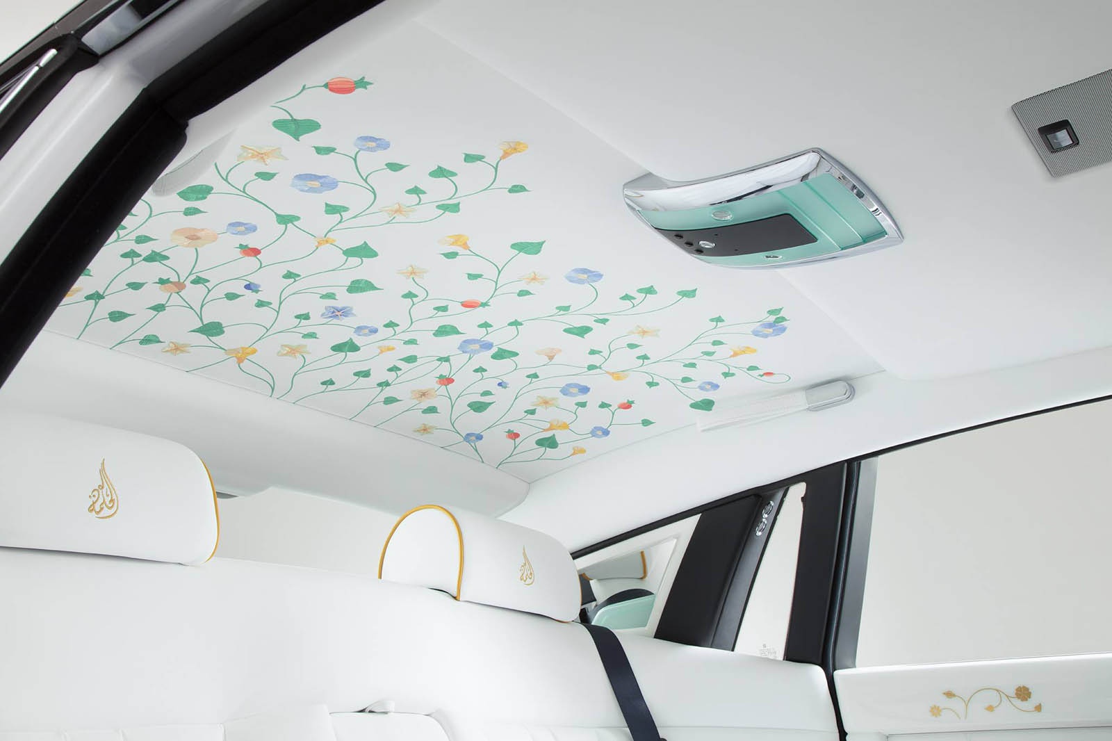 Bo suu tap xe Rolls-Royce moi anh 2