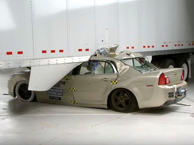 Cong nghe giam thuong vong khi oto chui gam xe tai hinh anh