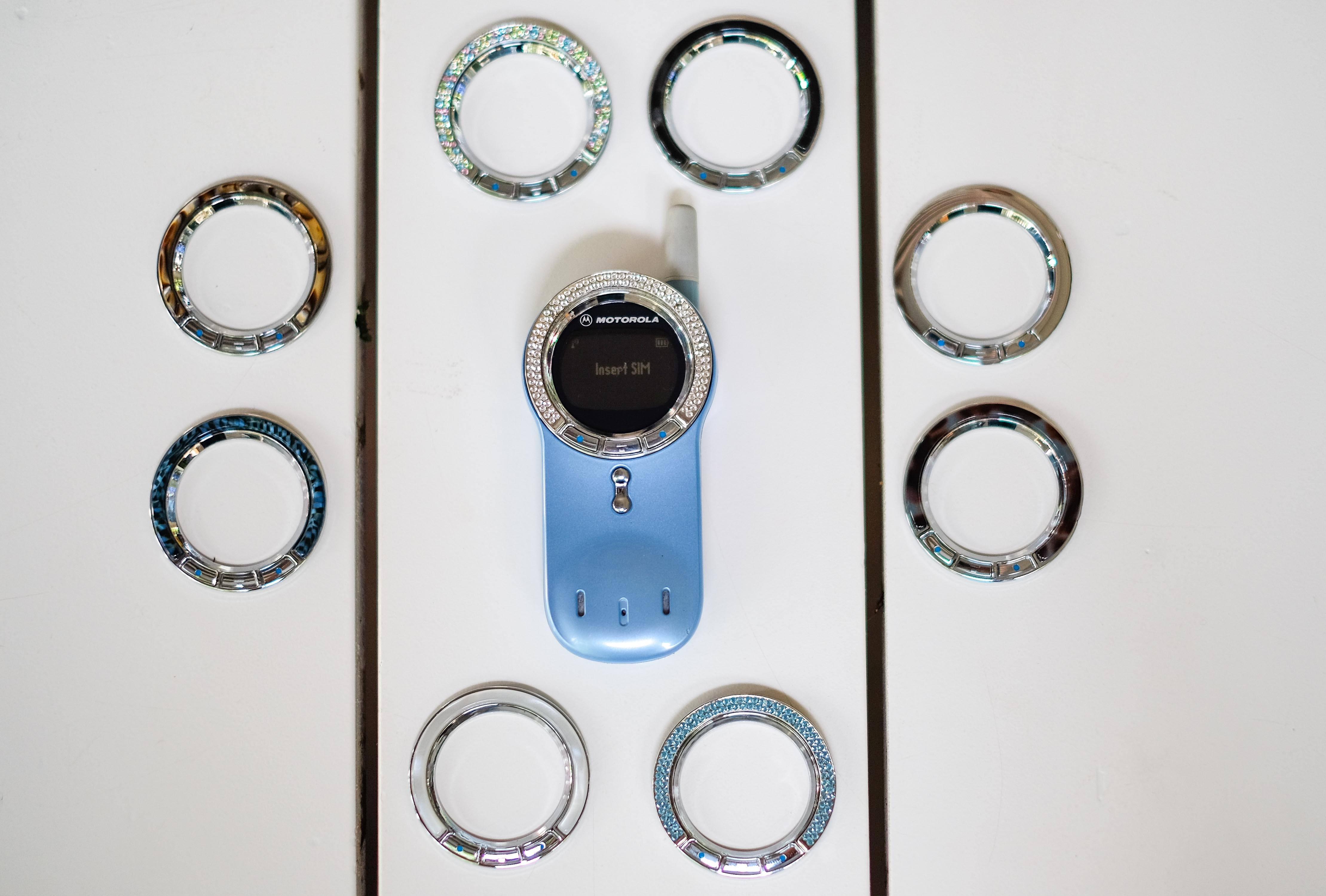 Motorola V70, Điện thoại cổ ảnh 4 Motorola V70, Dien thoai co anh 4