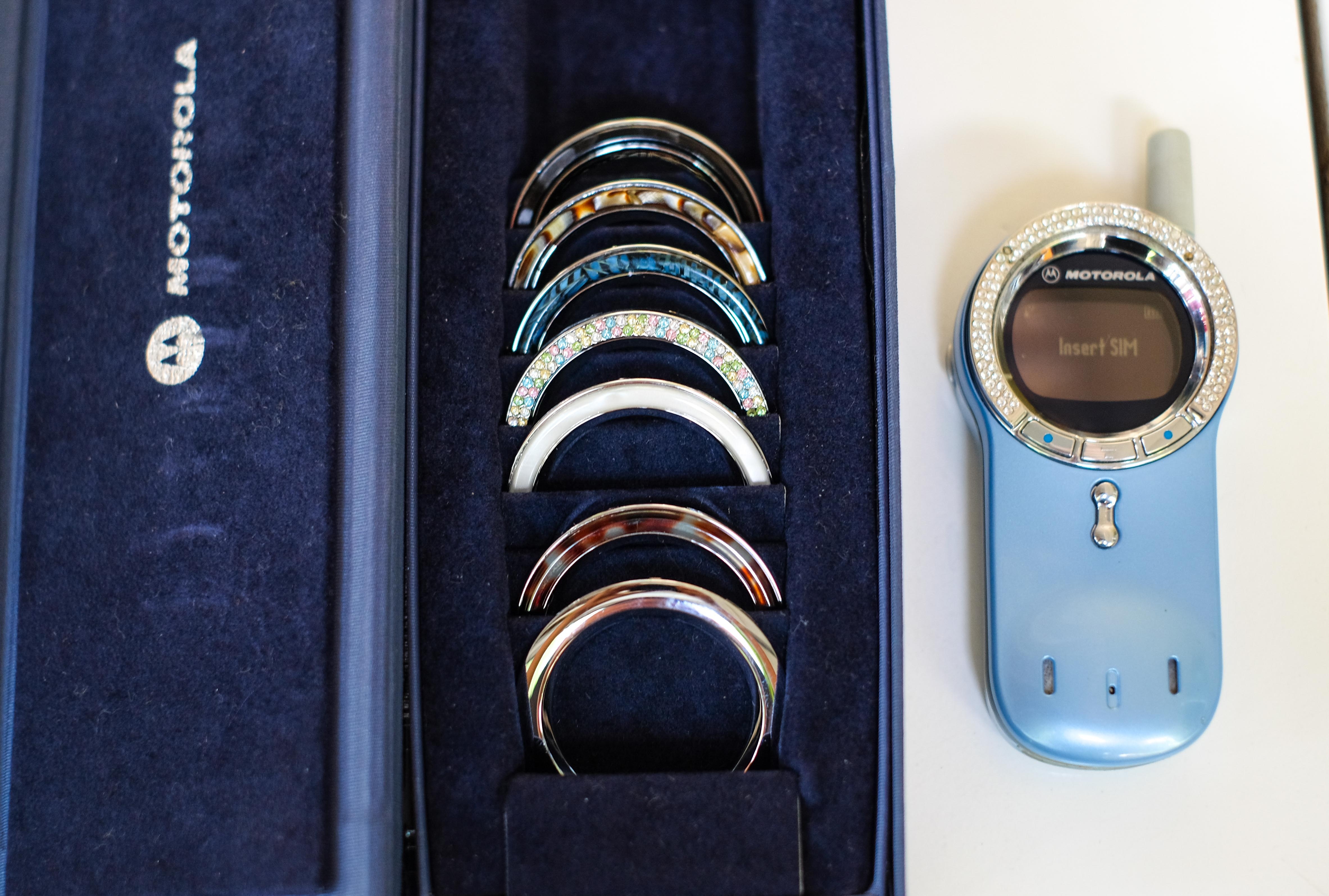 Motorola V70, Điện thoại cổ ảnh 14 Motorola V70, Dien thoai co anh 14