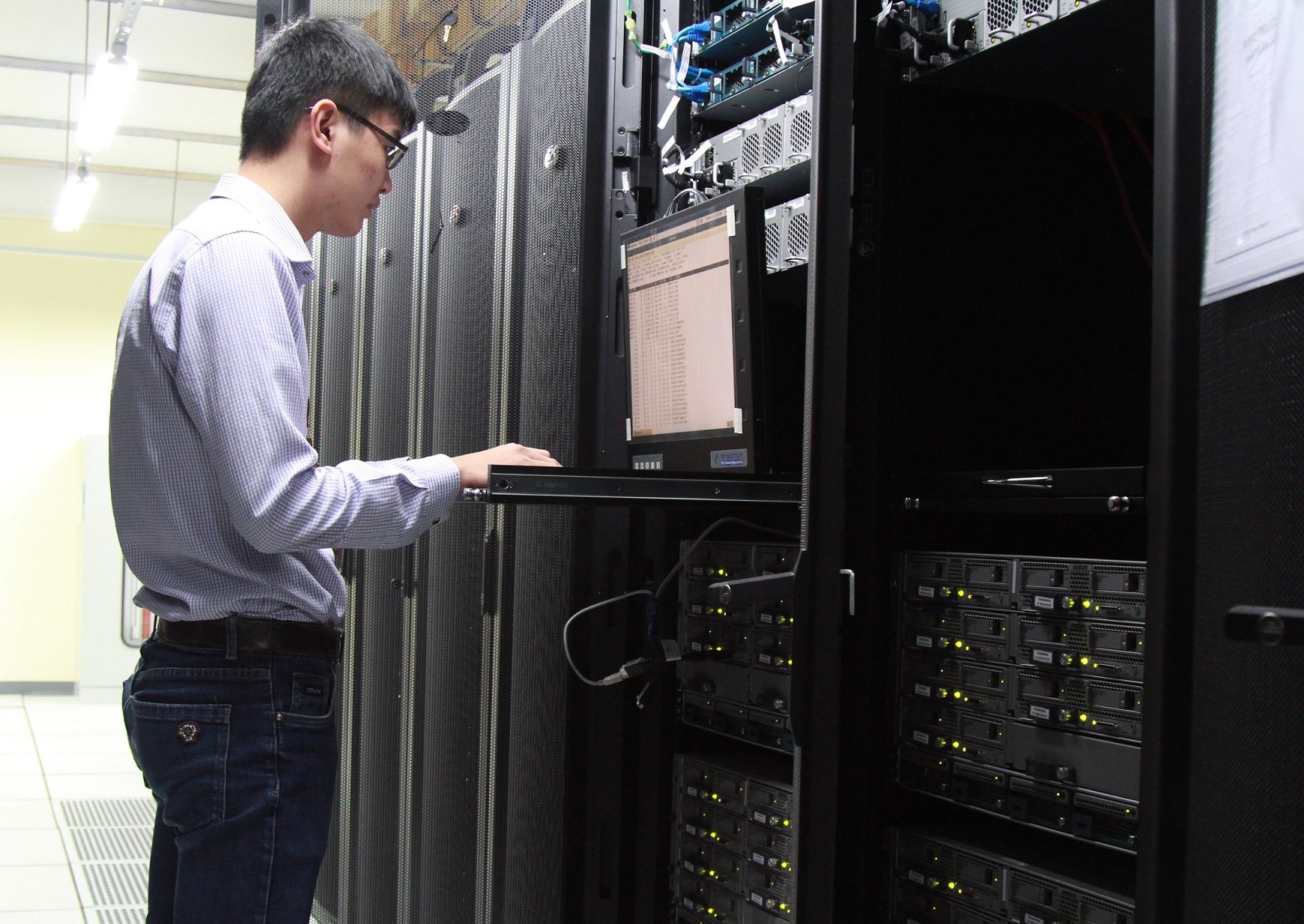 Viettel van hanh he thong tinh cuoc lon nhat the gioi hinh anh