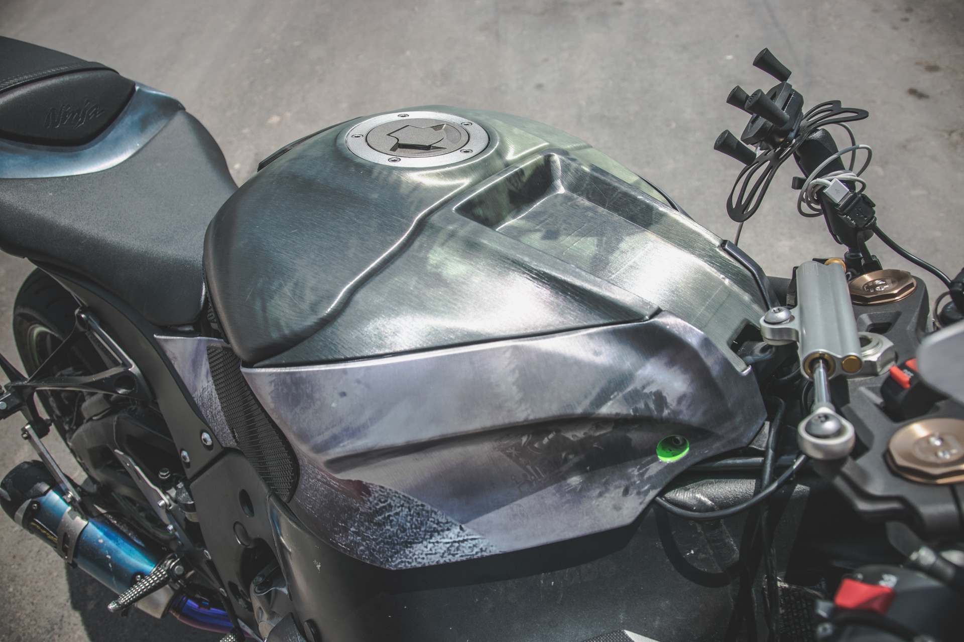 Kawasaki ZX-10R độ Captain America ảnh 9 Kawasaki ZX-10R do Captain America anh 9