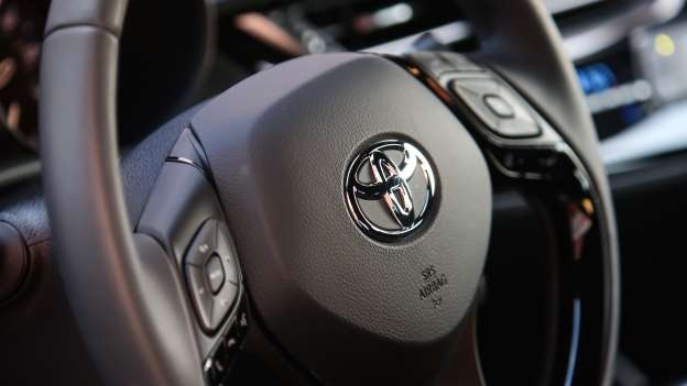 Ly do Toyota chua che tao ra xe dien hoan chinh anh 1