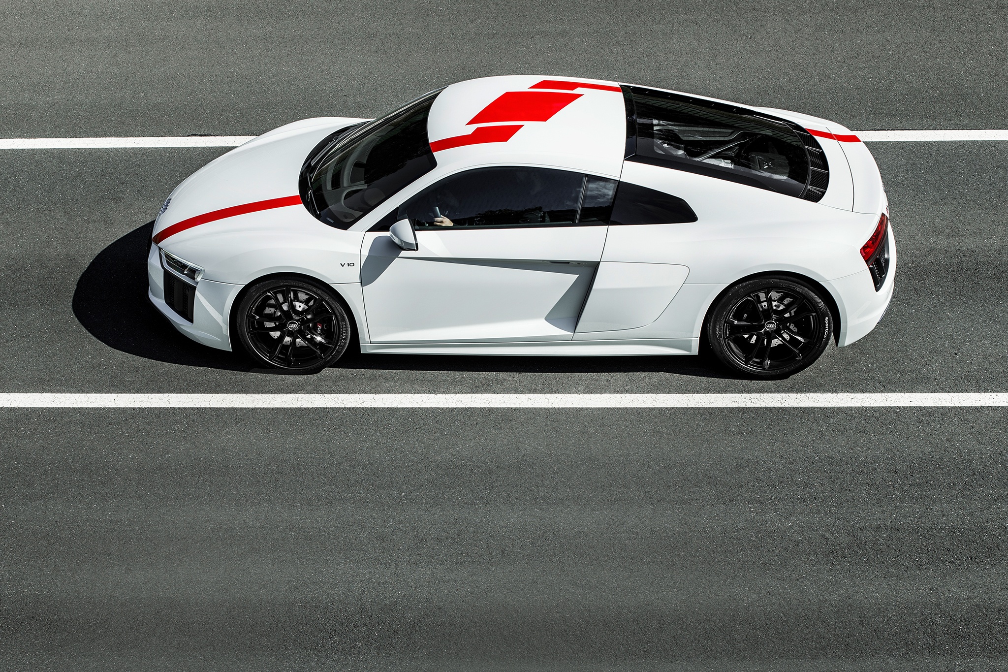 Audi ra mắt phiên bản đặc biệt R8 RWS 2018 ảnh 2 Audi ra mat phien ban dac biet R8 RWS 2018 anh 2