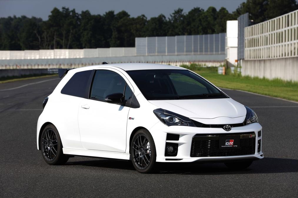 Toyota tiet lo ve dong xe the thao moi GR anh 2