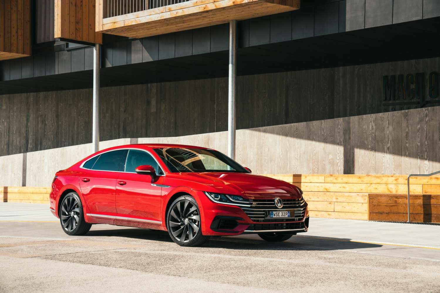 Xe sang Volkswagen Arteon 2018 có giá từ 65.490 USD ảnh 7 Xe sang Volkswagen Arteon 2018 co gia tu 65.490 USD anh 7