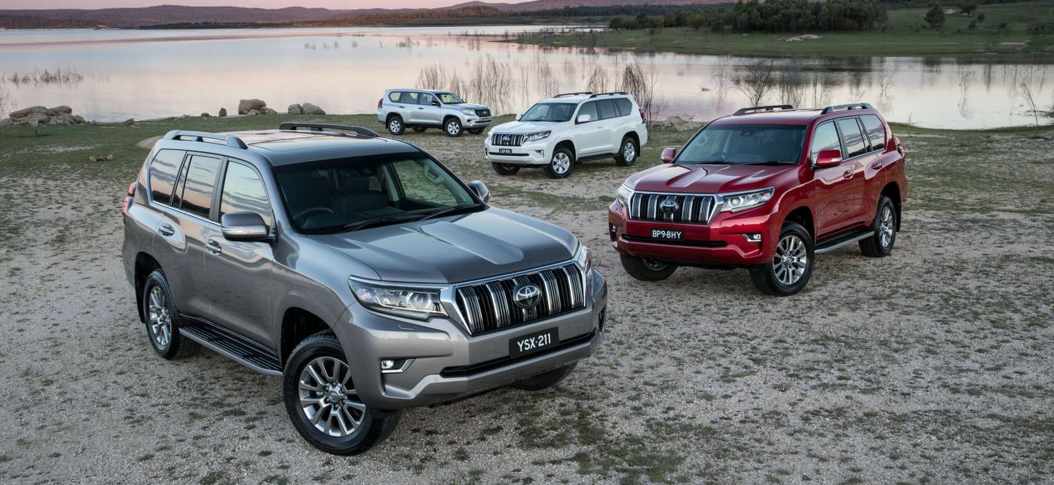 Toyota Land Cruiser Prado 2018 - gia giam, them nhieu cai tien hinh anh