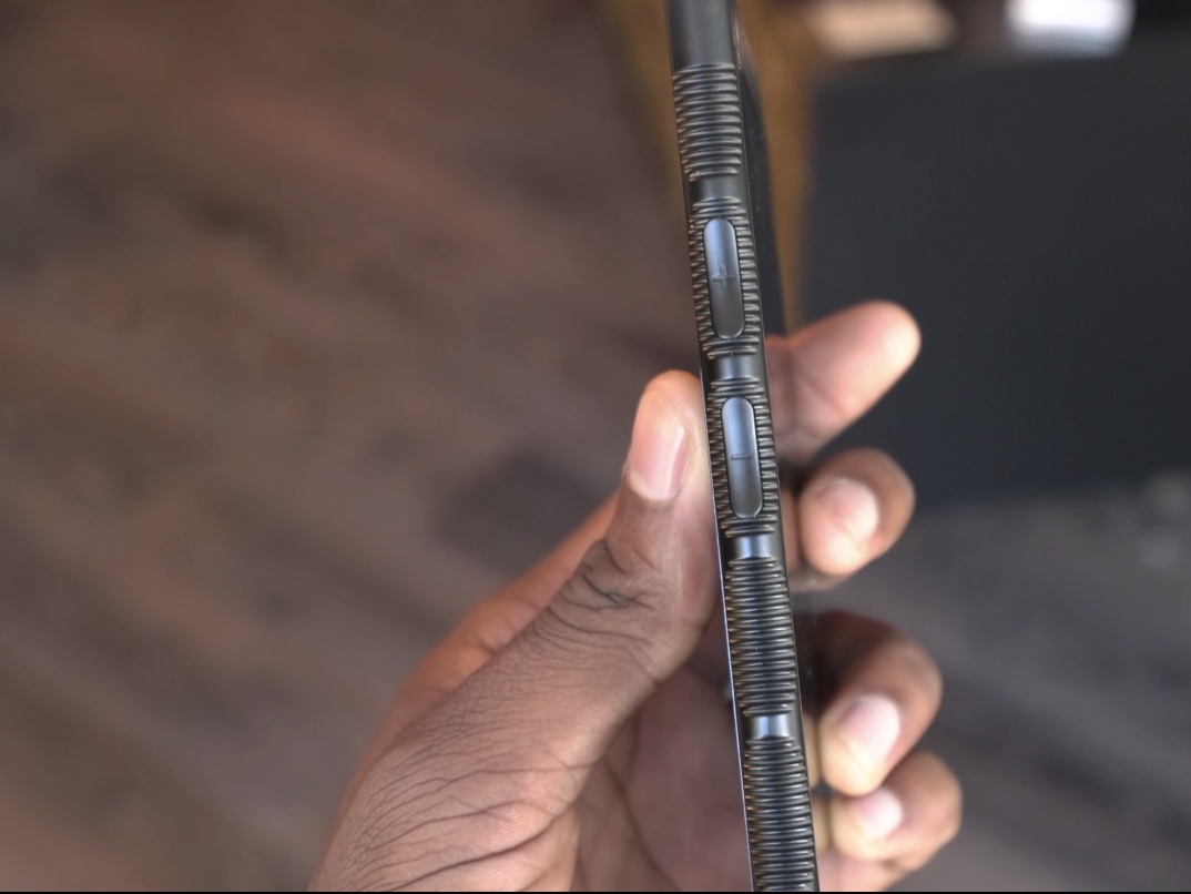 Smartphone holographic đầu tiên thế giới ảnh 3 Smartphone holographic dau tien the gioi anh 3