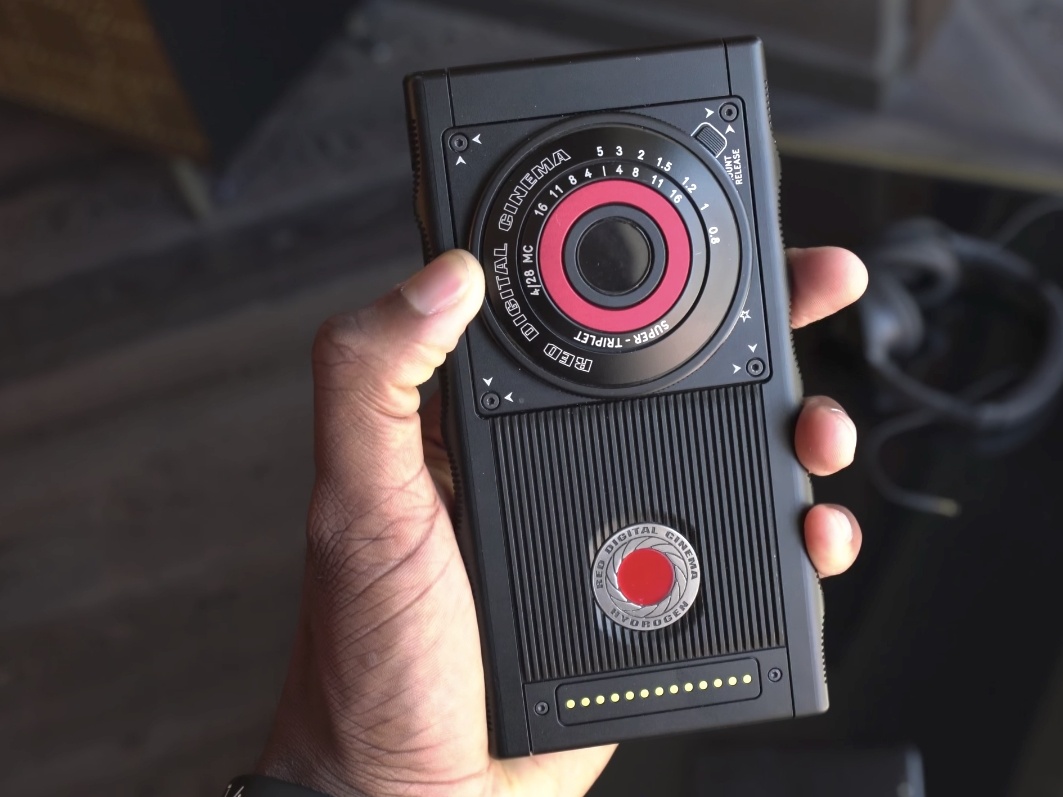 Smartphone holographic đầu tiên thế giới ảnh 6 Smartphone holographic dau tien the gioi anh 6