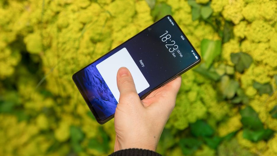 Vivo lộ diện thiết kế smartphone độc đáo ảnh 1 Vivo lo dien thiet ke smartphone doc dao anh 1