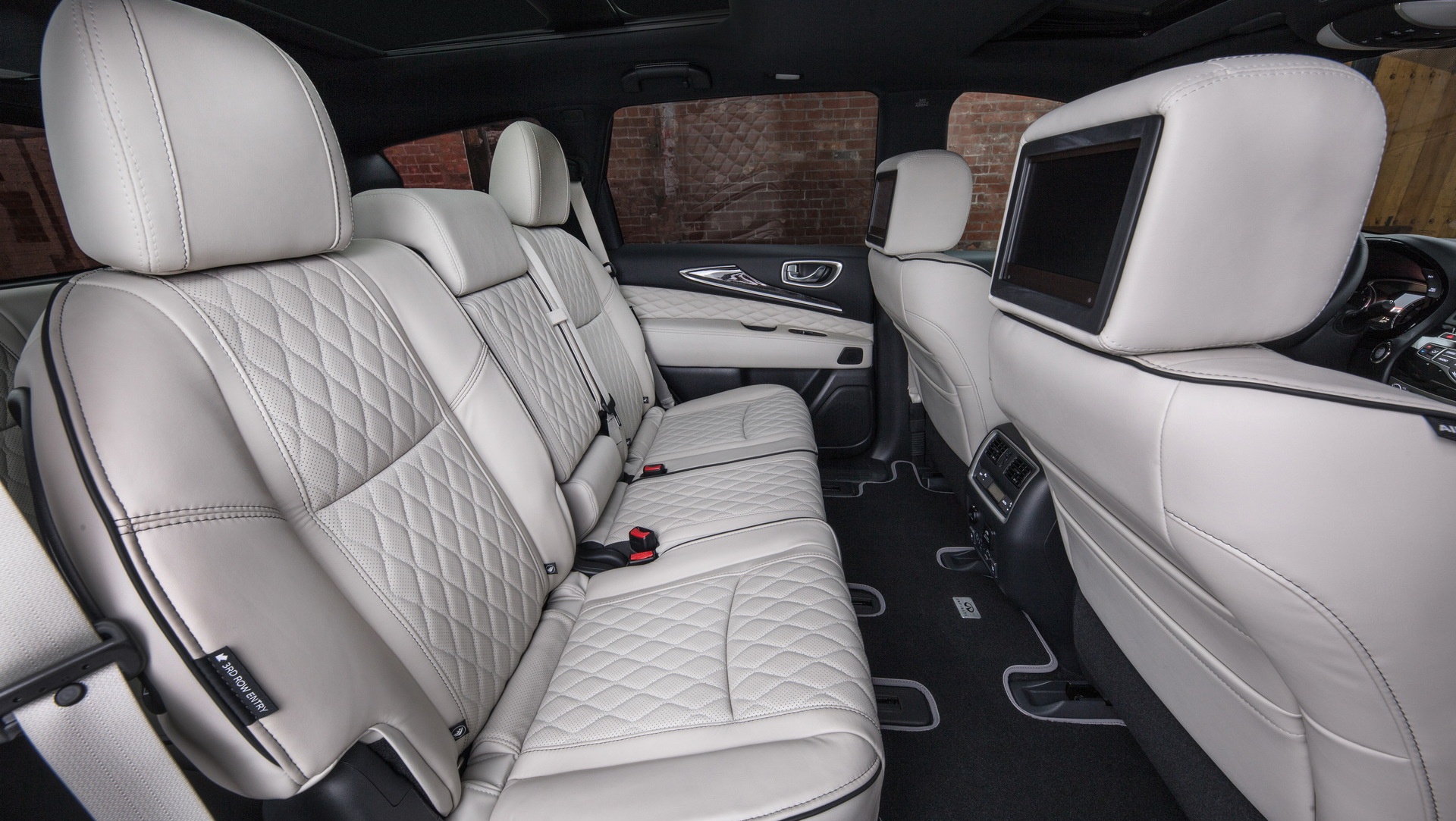 Infiniti ra mắt cặp SUV đặc biệt ảnh 4 Infiniti ra mat cap SUV dac biet anh 4