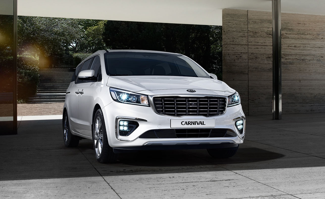 Kia nang cap Sedona, canh tranh Honda Odyssey hinh anh