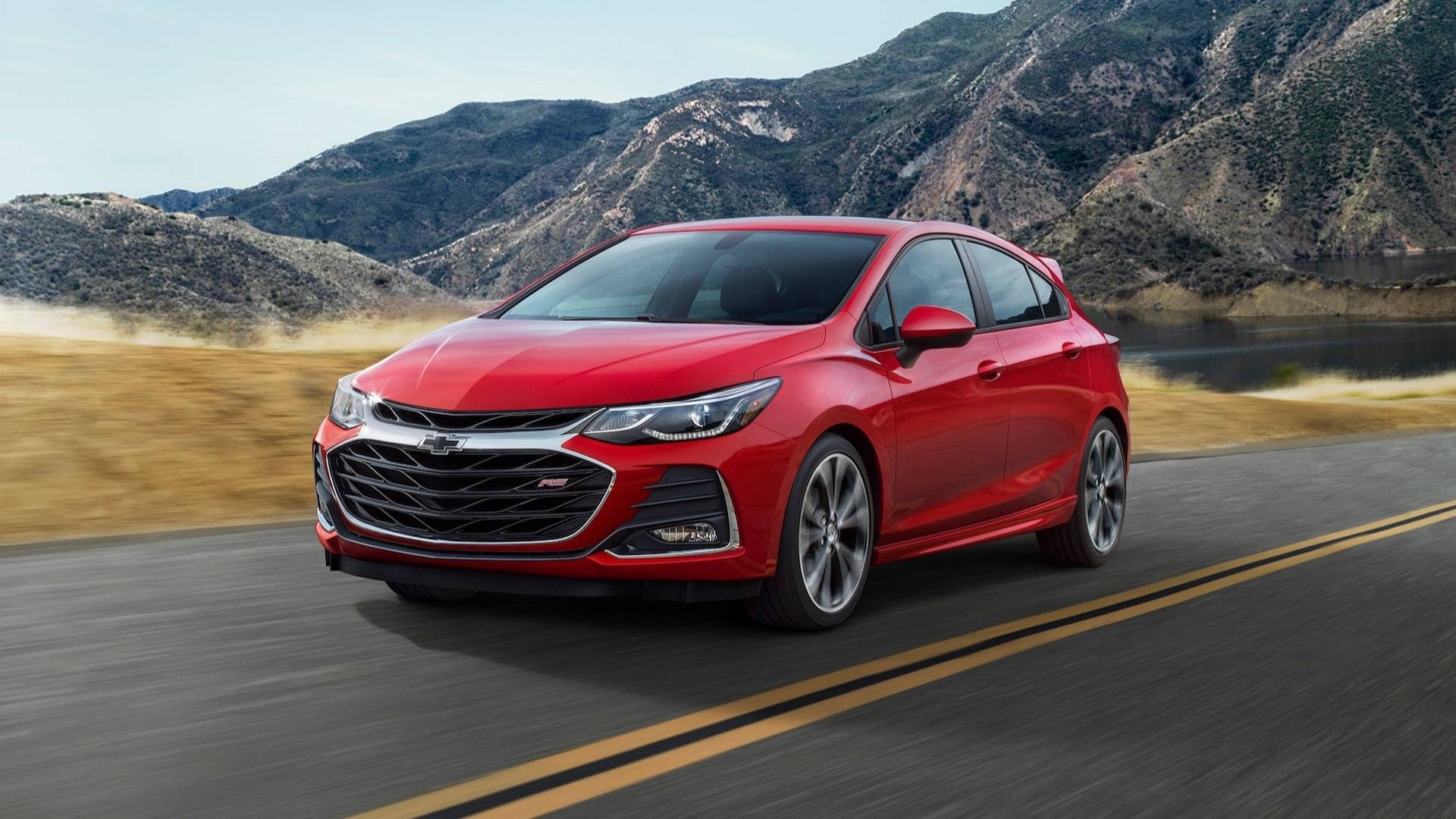 Chevrolet dong loat nang cap Cruze, Spark hinh anh