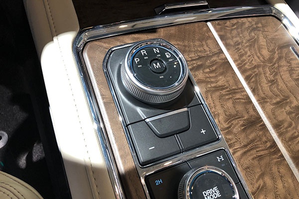 9 chiếc cần số ôtô khiến mọi tài xế phải bối rối ảnh 2 9 chiec can so oto khien moi tai xe phai boi roi anh 2