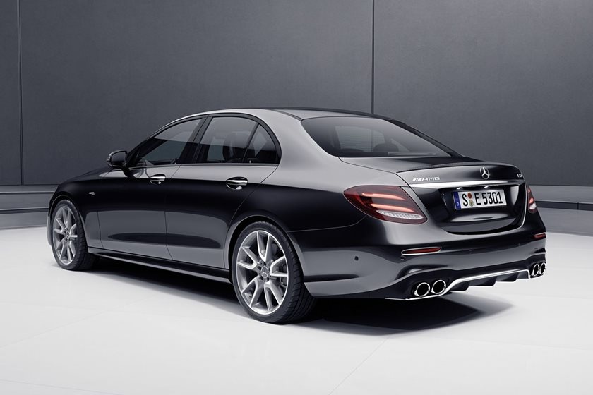Mercedes-AMG E53 ra mat voi cong nghe lai ban tu dong hinh anh