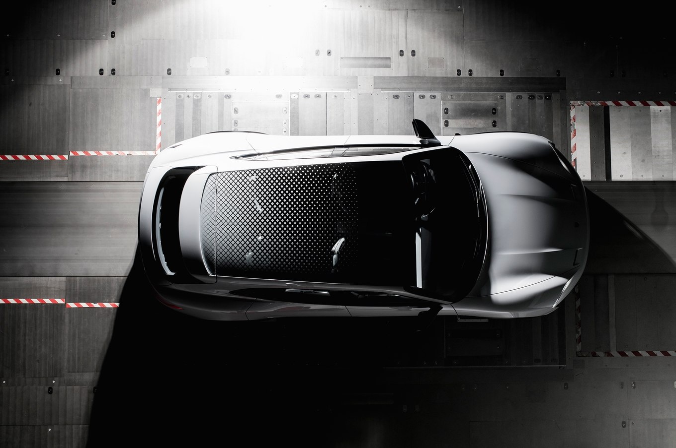 Các mẫu xe điện cạnh tranh với Tesla ảnh 5 Cac mau xe dien canh tranh voi Tesla anh 5
