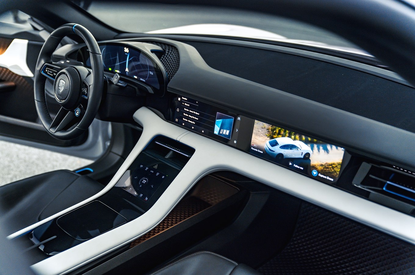 Các mẫu xe điện cạnh tranh với Tesla ảnh 6 Cac mau xe dien canh tranh voi Tesla anh 6