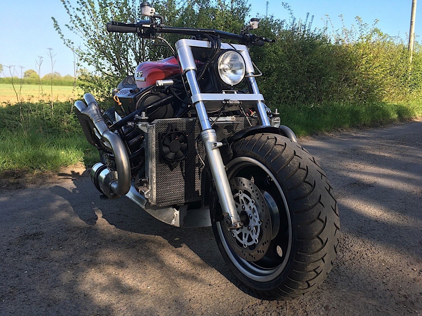 Môtô dùng động cơ Audi V6 ảnh 6 Moto dung dong co Audi V6 anh 6