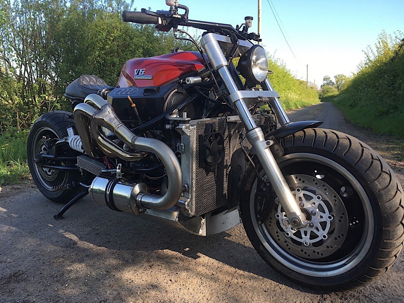 Môtô dùng động cơ Audi V6 ảnh 3 Moto dung dong co Audi V6 anh 3