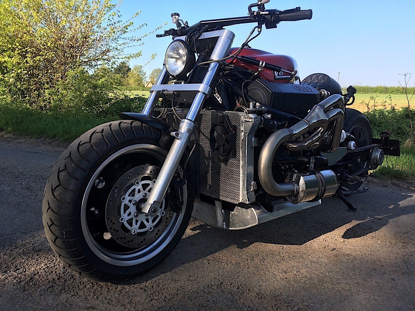 Môtô dùng động cơ Audi V6 ảnh 4 Moto dung dong co Audi V6 anh 4