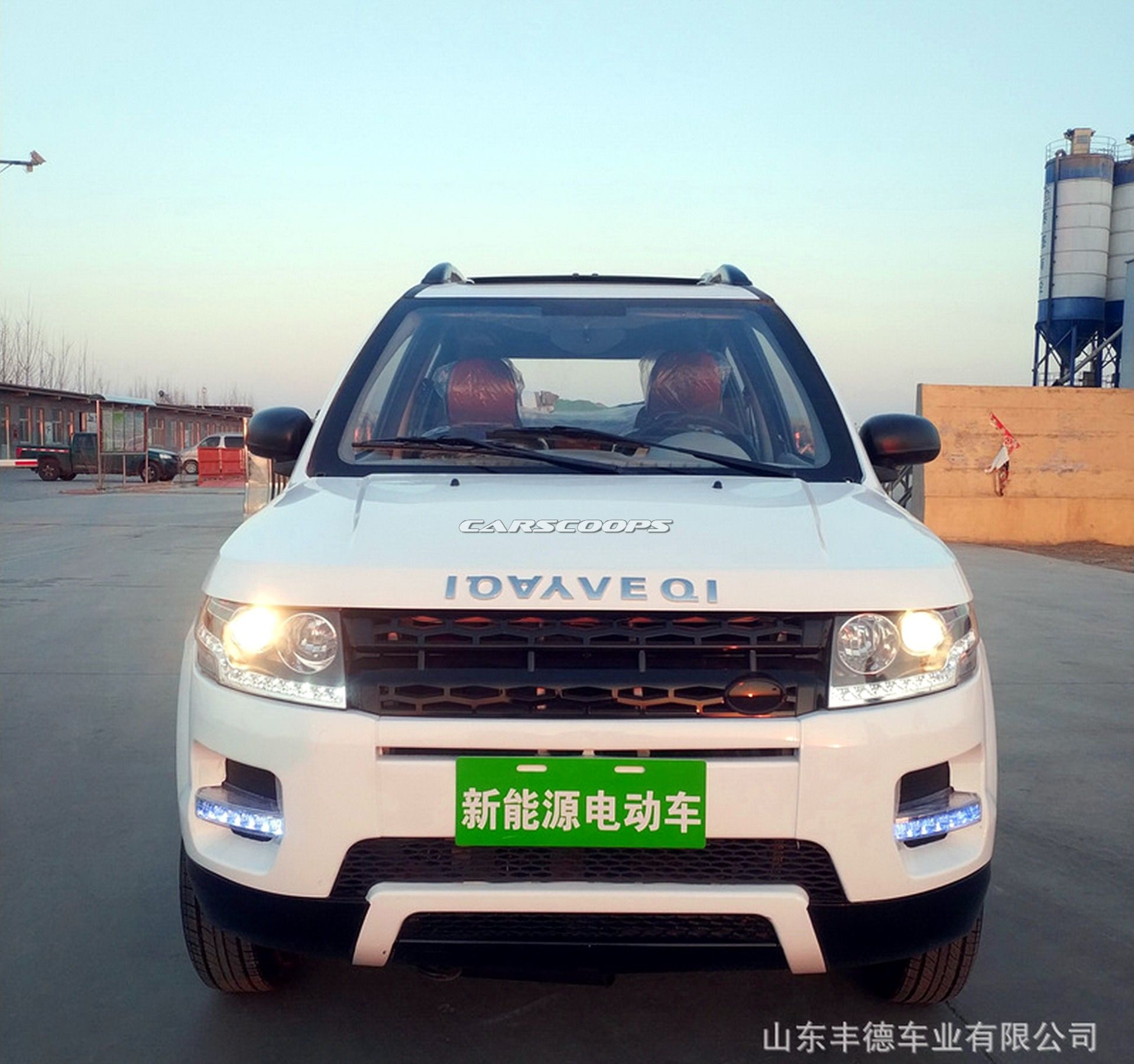 Xe nhái Range Rover Evoque và Mercedes GLE ảnh 3 Xe nhai Range Rover Evoque va Mercedes GLE anh 3