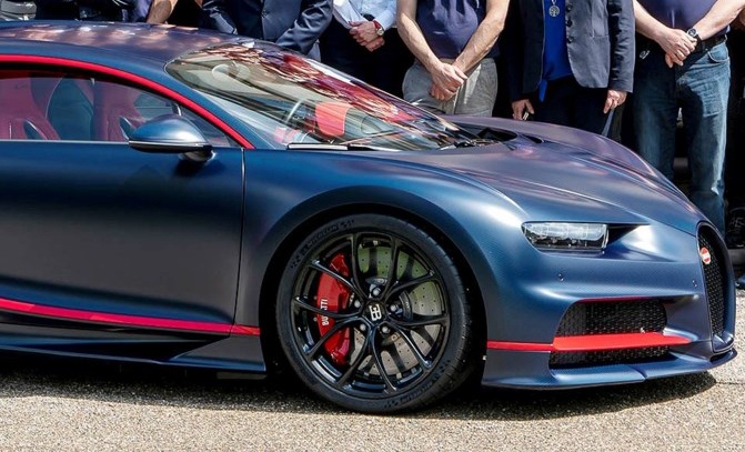 Sieu xe Bugatti Chiron ban dac biet thu 100 anh 3