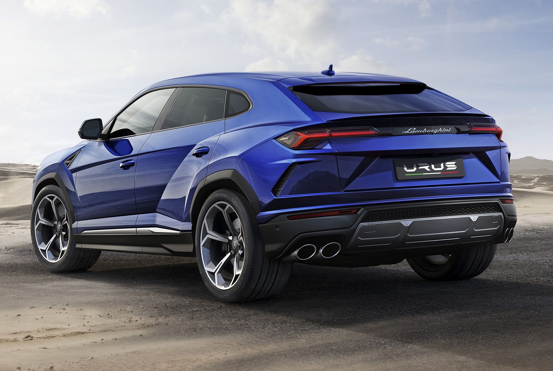 Hang Trung Quoc ra mat sieu xe Lamborghini Urus nhai anh 6