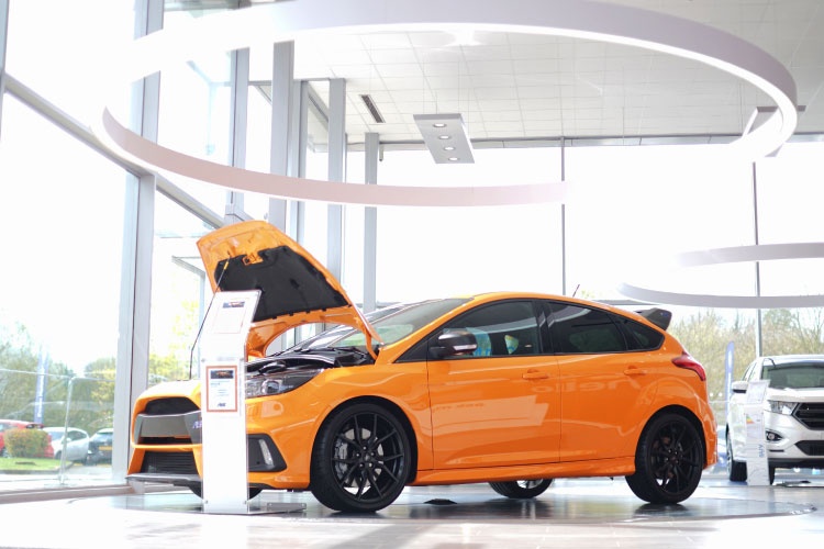 50 chiếc Ford Focus RS được bán hết sau 30 phút ảnh 3 50 chiec Ford Focus RS duoc ban het sau 30 phut anh 3