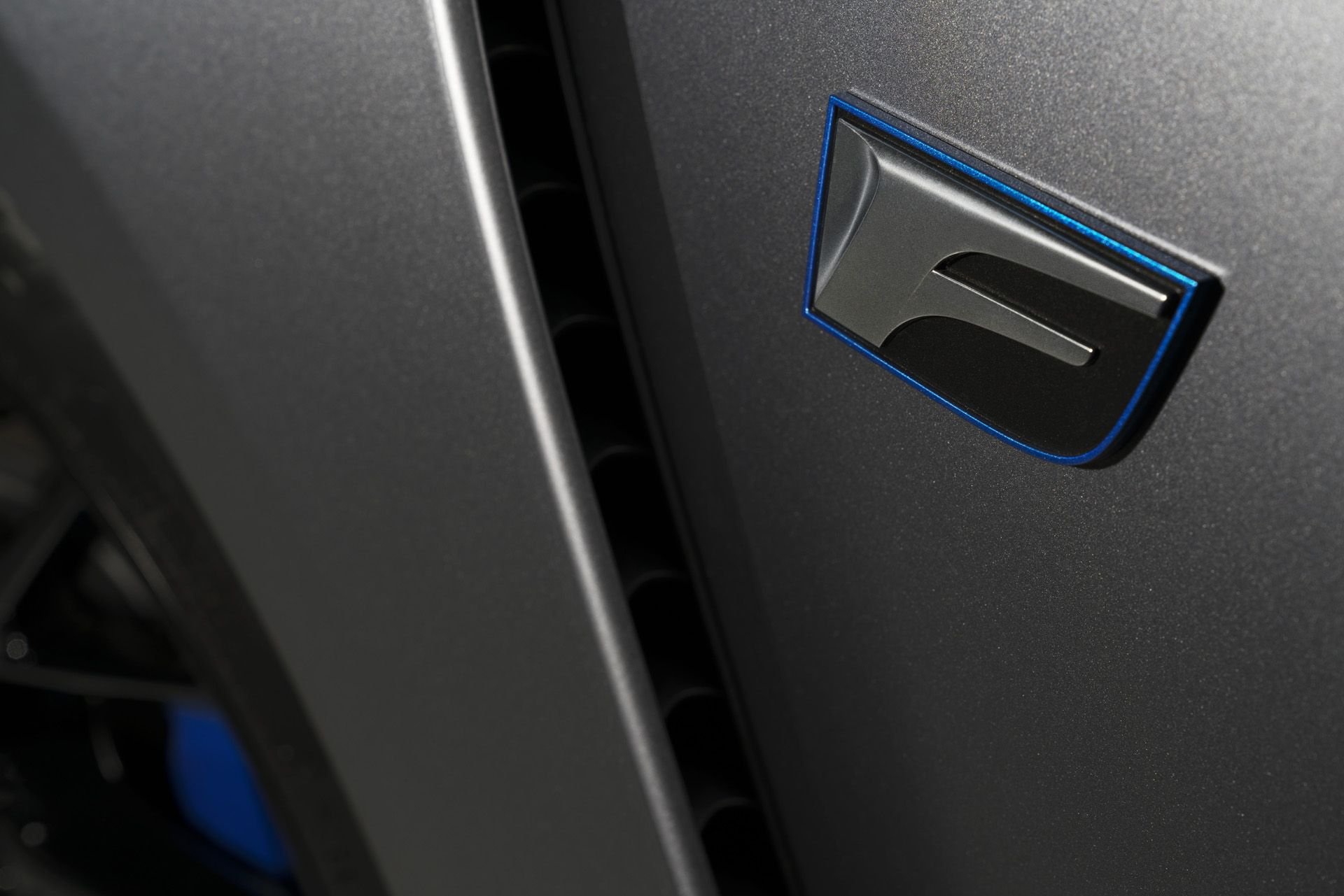 Bộ đôi Lexus bản giới hạn kỷ niệm 10 năm dòng F ảnh 11 Bo doi Lexus ban gioi han ky niem 10 nam dong F anh 11