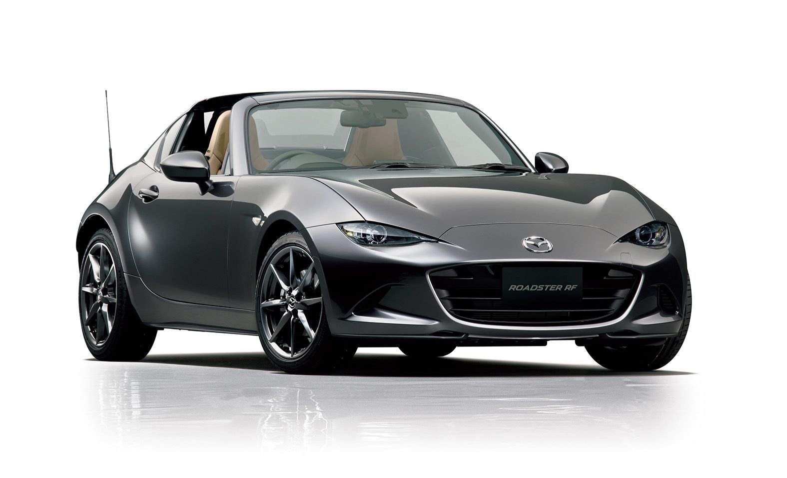 Mazda MX-5 Miata 2019 mui tran cho thi truong Nhat Ban hinh anh