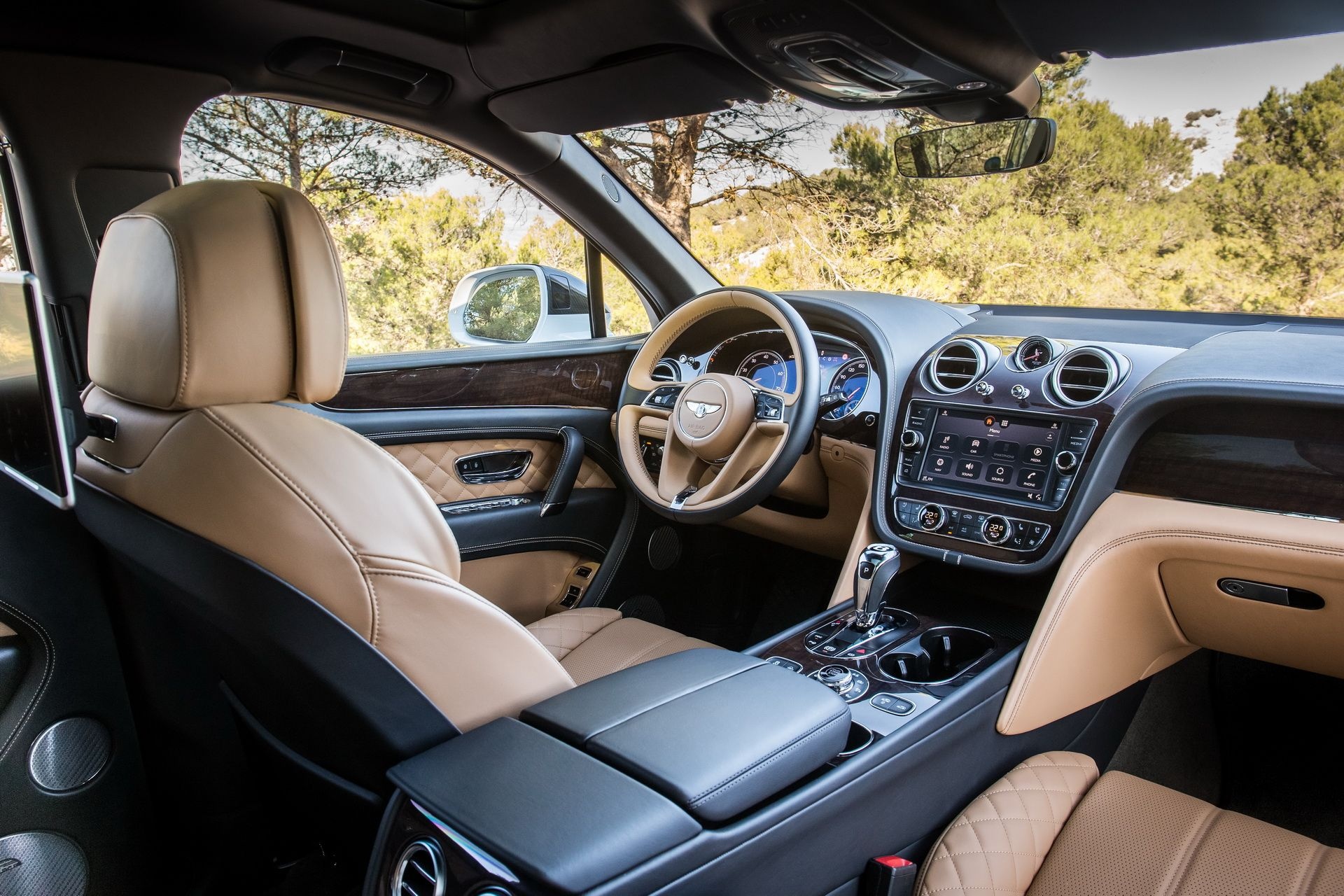 Bentley xac nhan ra mat sieu toc do Bentayga Speed anh 5