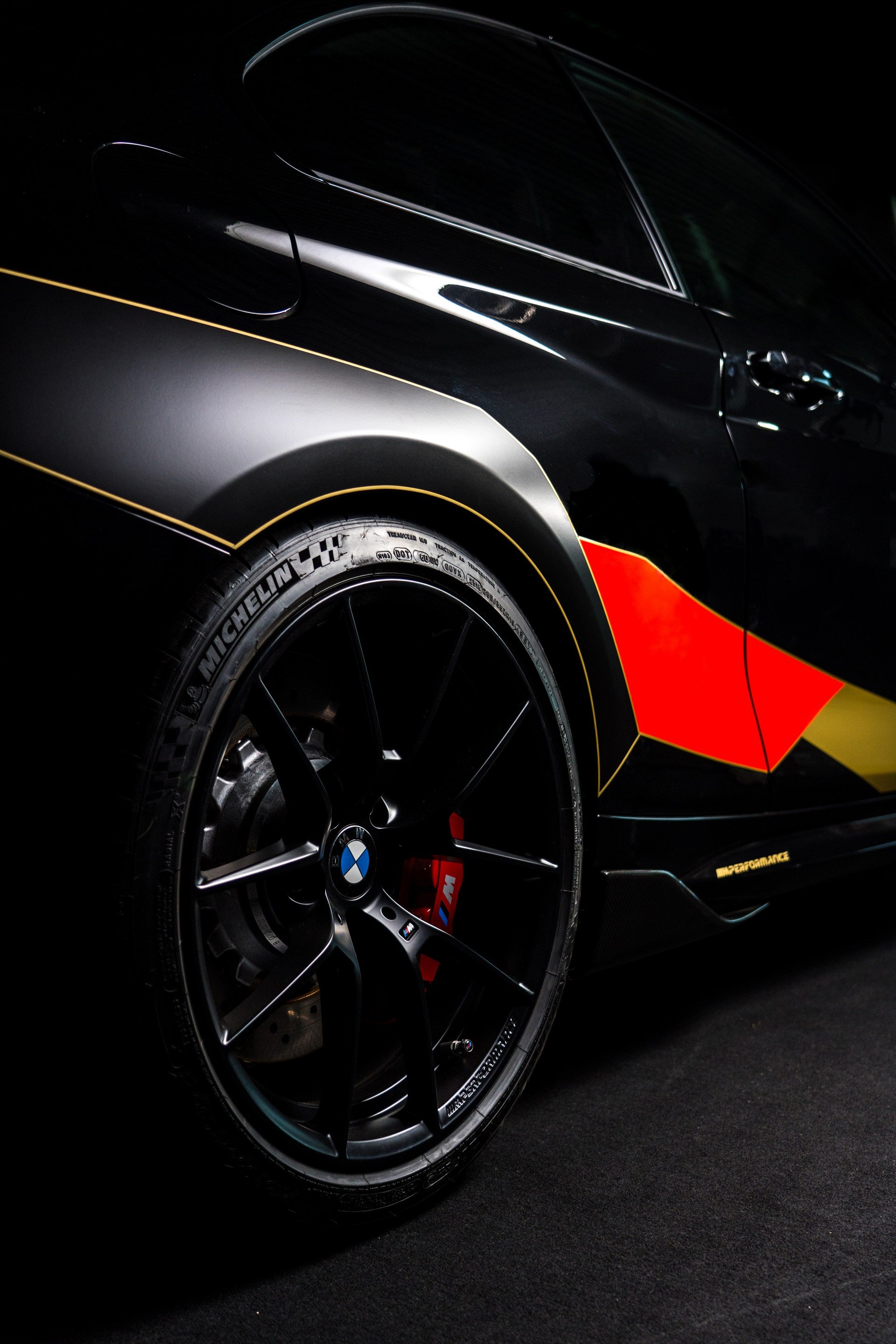 BMW ra mat M2 Competition phien ban World Cup anh 2