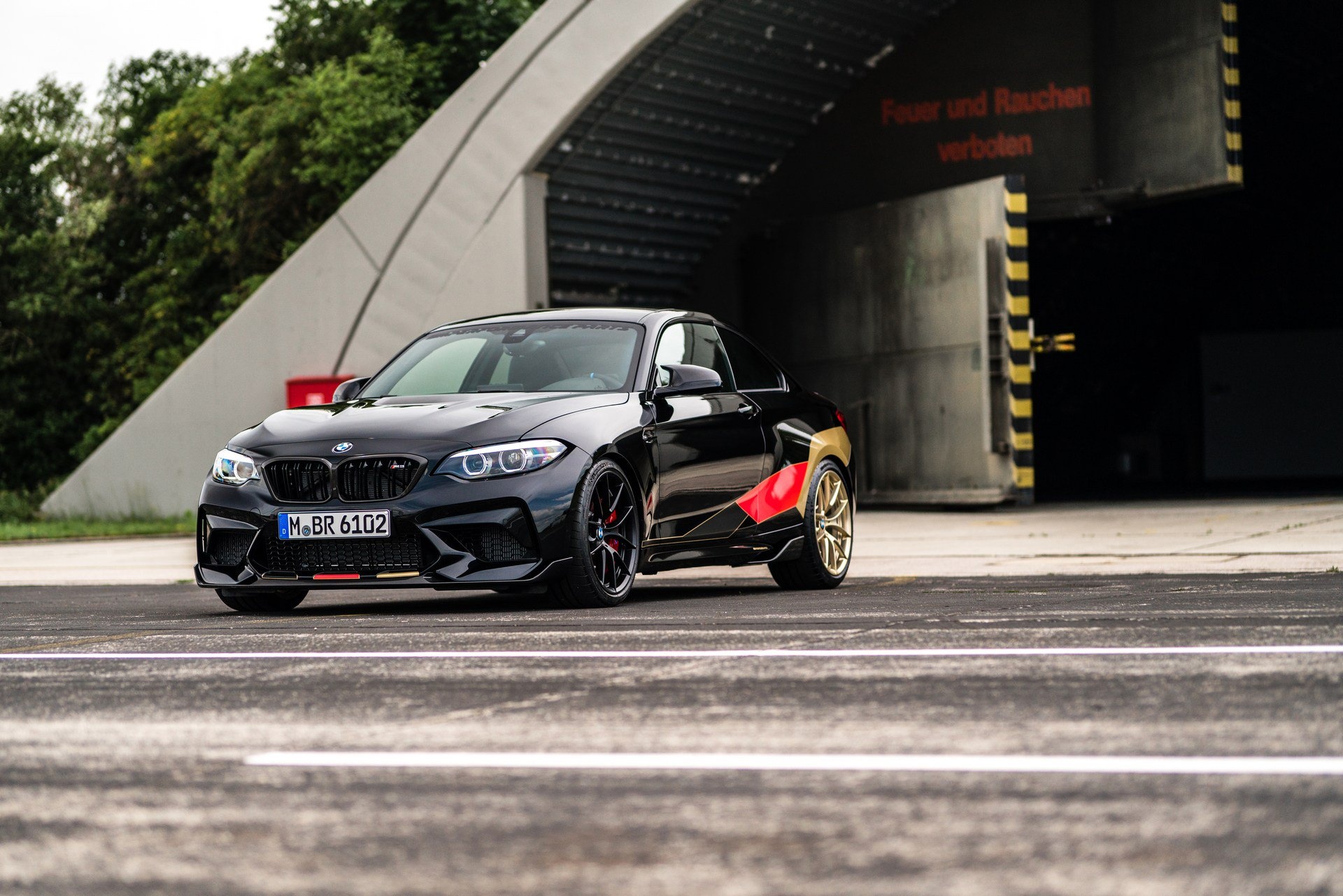BMW ra mat M2 Competition phien ban World Cup anh 5