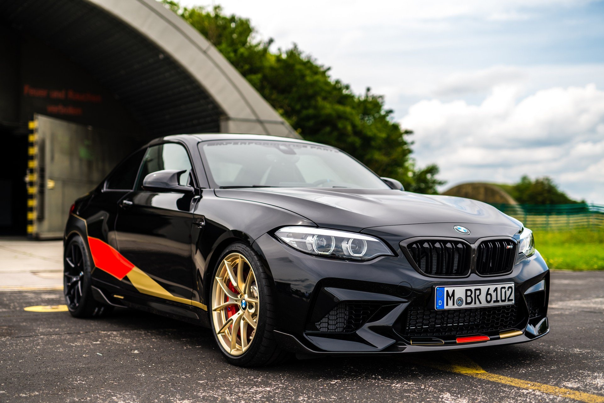 BMW ra mat M2 Competition phien ban World Cup anh 1