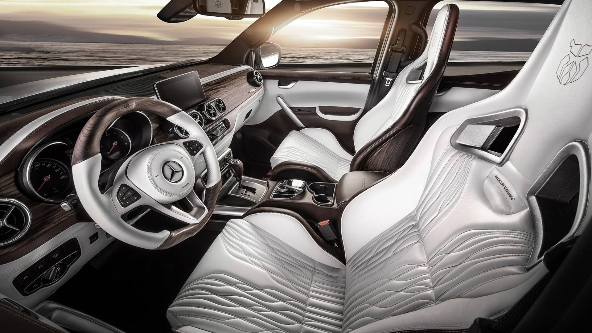 Mercedes X-Class do phong cach dang cap cua Maybach anh 6