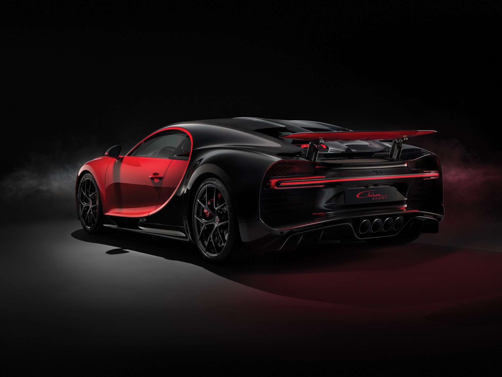 Sieu Bugatti Chiron moi gia 6 trieu USD anh 2